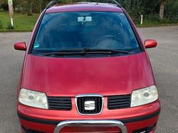 Rot Gebraucht 2001 Seat Alhambra Sport Van / Kleinbus | 5.300 €