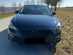 Blau Gebraucht 2015 Mazda 3 Center-Line Limousine | 10.000 € (Fairer Preis)