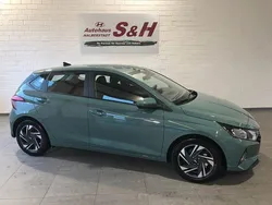 Grün Gebraucht 2021 Hyundai i20 Trend Kleinwagen | 15.950 € (Fairer Preis)