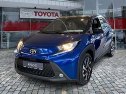 Rot Neu 2025 Toyota Aygo X SUV | 18.190 €