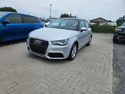 Silber Gebraucht 2012 Audi A1 Sportback Attraction Kleinwagen | 9.950 € (Fairer Preis)