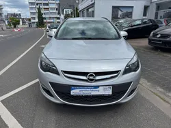 Silber Gebraucht 2015 Opel Astra Style Kombi | 5.999 € (Fairer Preis)