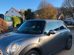 Grau Gebraucht 2009 Mini Cooper Kleinwagen | 2.950 € (Fairer Preis)