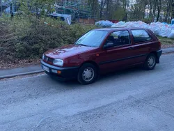 Rot Gebraucht 1994 VW Golf III Kleinwagen | 11.950 €