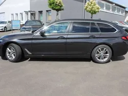 Sophistograu Gebraucht 2023 BMW 520 Kombi | 39.980 € (Fairer Preis)
