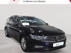 Deep black perleffekt Gebraucht 2022 VW Passat Business Kombi | 16.390 € (Fairer Preis)