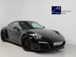 Porsche 911 Carrera 4 GTS