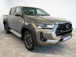 Grün Neu 2025 Toyota HiLux Executive Abholung | 53.840 € (Guter Preis)