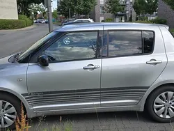 Grau Gebraucht 2005 Suzuki Swift Kleinwagen | 2.900 € (Etwas zu teuer)