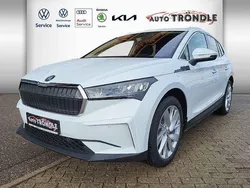 Moonweiss metallic Gebraucht 2023 Skoda Enyaq iV Loft SUV | 36.920 € (Superpreis)
