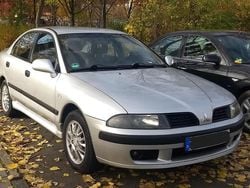 Silber Gebraucht 2003 Mitsubishi Carisma Limousine | 1.400 €