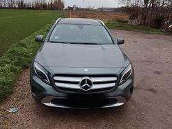 Grau Gebraucht 2016 Mercedes GLA180 Urban SUV | 15.800 € (Guter Preis)