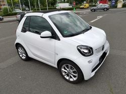 Weiß Gebraucht 2016 Smart ForTwo Cabrio Cabrio | 10.700 € (Etwas zu teuer)