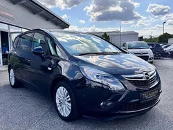 Schwarz Gebraucht 2016 Opel Zafira Tourer Van / Kleinbus | 8.990 € (Guter Preis)