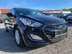 Phantom black Gebraucht 2013 Hyundai i30 Classic Limousine | 8.800 € (Etwas zu teuer)