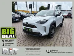Ash grey metallic Gebraucht 2023 Toyota Yaris Cross Sport SUV | 27.490 € (Etwas zu teuer)