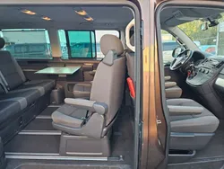 Braun Gebraucht 2010 VW T5 Team Van | 17.911 € (Teuer)