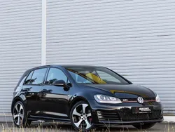 Deep black perleffekt Gebraucht 2015 VW Golf VII GTI Limousine | 17.990 € (Fairer Preis)