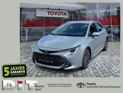 Manhattangrau metallic Gebraucht 2022 Toyota Corolla Team Limousine | 22.990 € (Fairer Preis)
