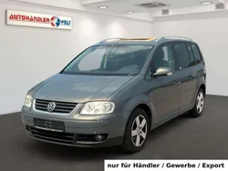 Grau Gebraucht 2006 VW Touran Highline Van / Kleinbus | 2.199 € (Superpreis)