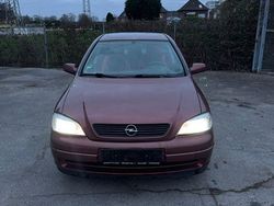 Rot Gebraucht 2001 Opel Astra Limousine | 1.700 € (Fairer Preis)