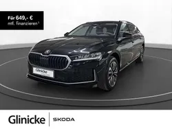 Ebony schwarz metallic Neu 2025 Skoda Superb Selection Kombi | 48.789 € (Guter Preis)