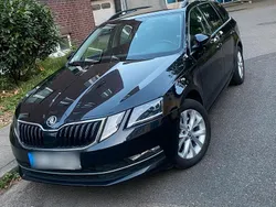 Schwarz Gebraucht 2017 Skoda Octavia Kombi | 10.850 € (Guter Preis)