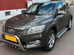 Braun Gebraucht 2011 Toyota RAV4 SUV | 8.990 € (Guter Preis)
