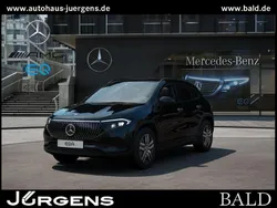 Schwarz kosmosschwarz metallic Gebraucht 2024 Mercedes EQA300 Electric Art SUV | 36.880 € (Guter Preis)