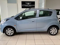 Blau Gebraucht 2012 Chevrolet Spark LS Kleinwagen | 2.590 € (Fairer Preis)