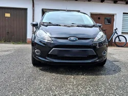 Schwarz Gebraucht 2012 Ford Fiesta Titanium Kleinwagen | 3.999 €