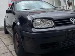 Schwarz Gebraucht 2000 VW Golf IV Edition Limousine | 1.300 € (Etwas zu teuer)