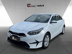 Wd) cararraweiss (weiss Gebraucht 2025 Kia Ceed Vision Limousine | 21.990 € (Guter Preis)