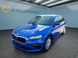 Blau Neu 2025 Skoda Scala Kleinwagen | 22.399 € (Guter Preis)