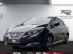 Black metallic (metallic) Gebraucht 2022 Nissan Leaf 360º Kleinwagen | 20.990 € (Etwas zu teuer)