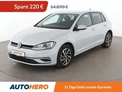 Weiß Gebraucht 2017 VW Golf VII Sound Limousine | 12.960 € (Guter Preis)