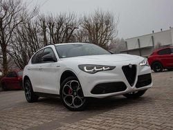 Bianco banchise Gebraucht 2024 Alfa Romeo Stelvio Veloce SUV | 39.900 € (Fairer Preis)