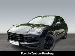 Schwarz Neu 2025 Porsche Cayenne SUV | 144.243 € (Fairer Preis)