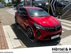 Rot Gebraucht 2024 Renault Clio V Techno Limousine | 19.290 € (Etwas zu teuer)