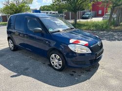 Blau Gebraucht 2013 Skoda Roomster Van / Kleinbus | 3.900 €