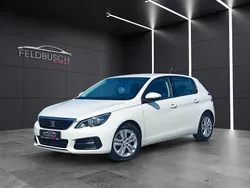 Weiß Gebraucht 2018 Peugeot 308 Active Limousine | 9.990 € (Fairer Preis)