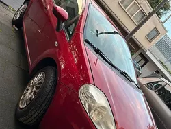 Rot Gebraucht 2009 Fiat Punto Kleinwagen | 1.500 € (Fairer Preis)