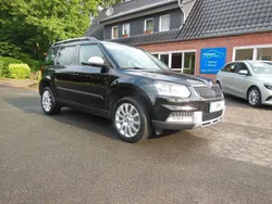 Schwarz Gebraucht 2015 Skoda Yeti Outdoor Ambition SUV | 10.999 €