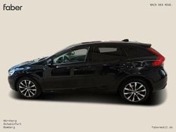 Schwarz Gebraucht 2019 Volvo V40 Linje Svart Limousine | 11.490 € (Teuer)
