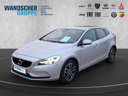 Silberschwarz Gebraucht 2018 Volvo V40 Momentum Kombi | 13.990 € (Fairer Preis)