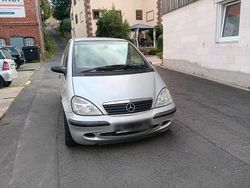 Grau Gebraucht 2000 Mercedes 170 Kombi | 3.200 €