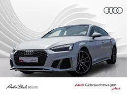 Weiß (gletscherweiß metallic) Gebraucht 2022 Audi A5 Sportback S-Line Limousine | 35.470 € (Fairer Preis)