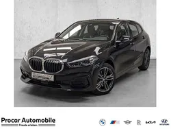 Schwarz Gebraucht 2022 BMW 118 Sport Line Kleinwagen | 19.990 € (Guter Preis)