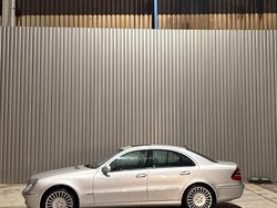 Silber Gebraucht 2005 Mercedes E350 Elegance Limousine | 10.500 €