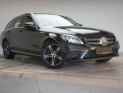 Grau Gebraucht 2021 Mercedes C300 Avantgarde Limousine | 24.950 €